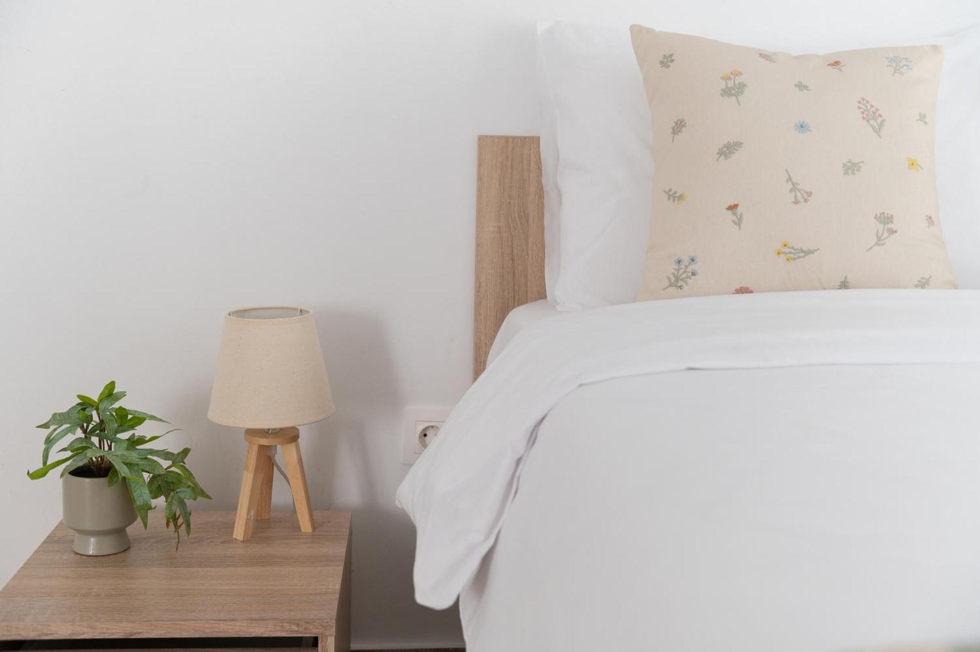 Stylish Spacious Apartment In Palaio Faliro Athen Eksteriør bilde